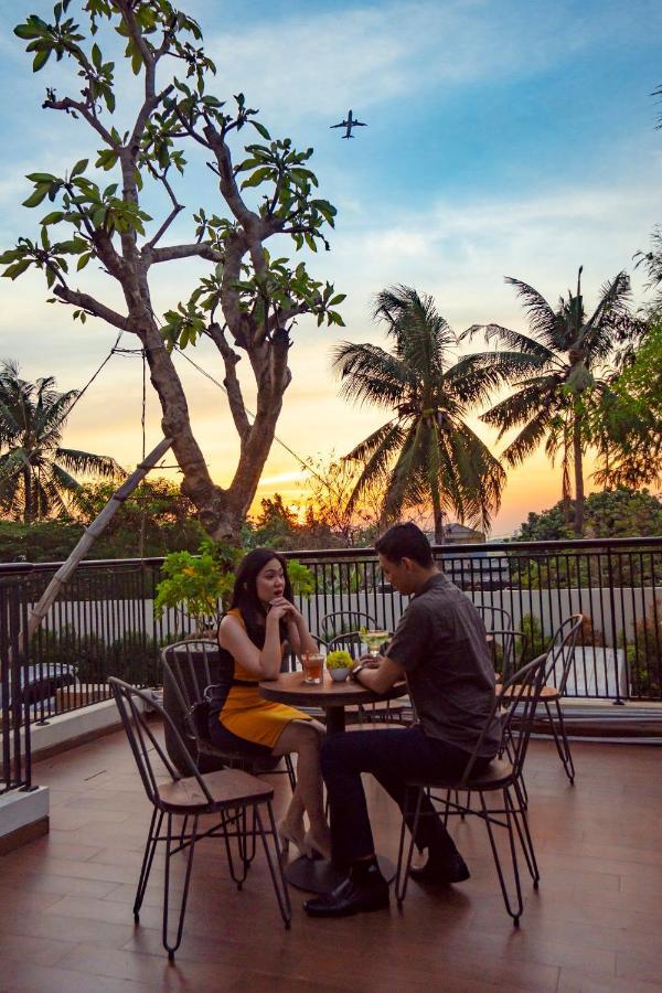 D'Primahotel Airport Jakarta 2 Tangerang Buitenkant foto